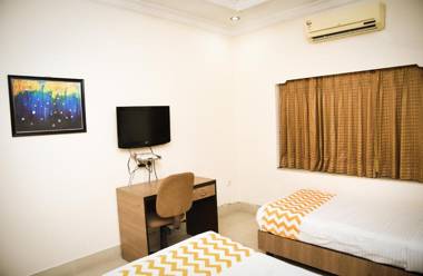 CrossRoads Apartment Hotel