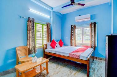 OYO 87565 Eco Plaza Inn