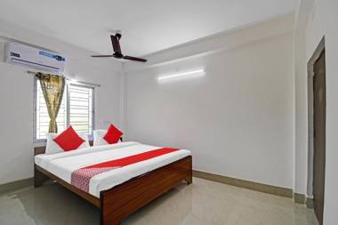 OYO 87280 Hotel Grand Eden