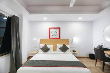 OYO Townhouse 152 Hotel Suncitel Airport
