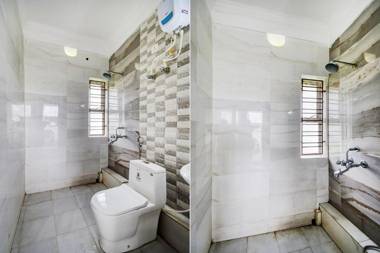 OYO 93057 Swastik Guest House