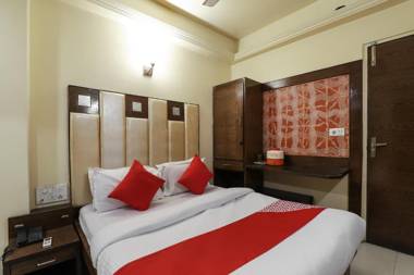 OYO 31911 Hotel Kanchan Palace