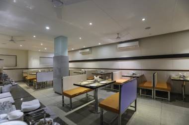 Hotel Ashray Inn Express