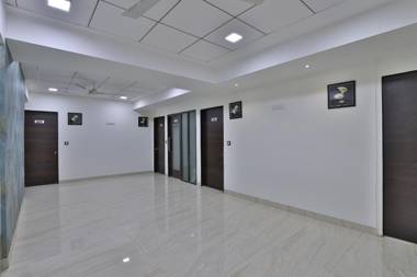 Collection O 41759 Hotel Acropole Inn