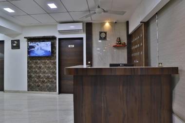 Collection O 41759 Hotel Acropole Inn