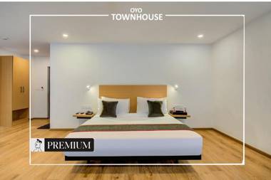 OYO Townhouse 165 Netaji Road