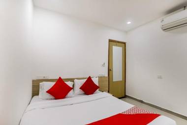 OYO 48254 Hotel D Veeray