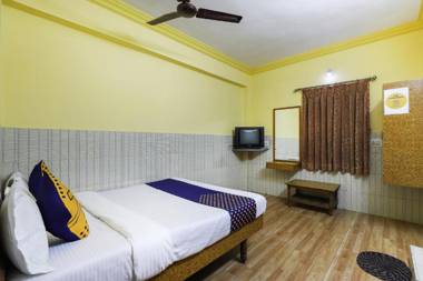 SPOT ON 65470 Hotel Apsara Guest House