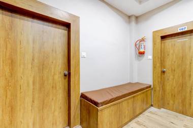 OYO 72486 Hotel Gokul Villa