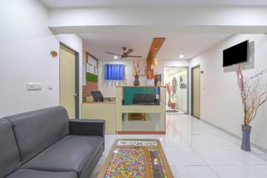 Collection O 82824 Hotel La Veera