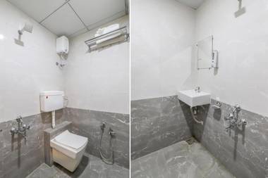 Collection O 82824 Hotel La Veera