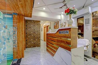 Collection O 87410 Hotel Karnavati