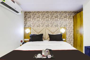 Collection O 91686 Hotel New York