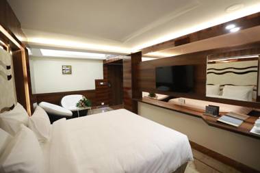 Hotel Park Elanza Chennai