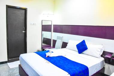 Hotel Rathnavel Towers