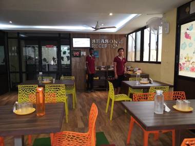 Season 4 Residences -Thiruvanmiyur (Near Tidel park and Apollo Proton cancer center)