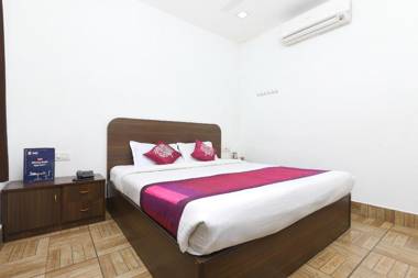 OYO Flagship 1246 Raaj Residency