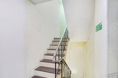 FabHotel Colors Apartment