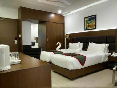 Hotel Nk Grand Park Airport Hotel