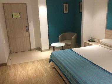 The Lotus Hotel Sameera