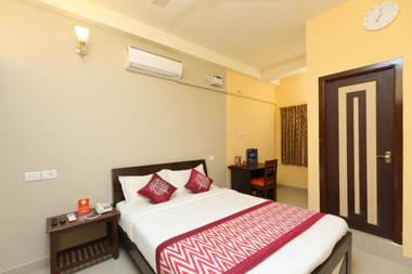 OYO 12831 ITS South East Residency