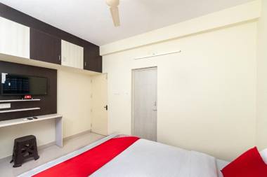 OYO Flagship 28658 The Swarg Residence