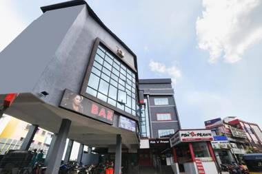 OYO Townhouse 142 Vadapalani