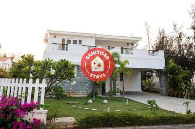 Capital O 40286 Lush Garden Resort