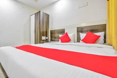 OYO 11674 KB Residency Anna Nagar