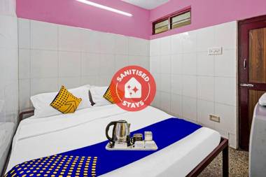 SPOT ON 45468 Kumarans Inn