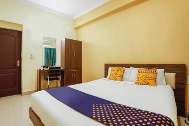 SPOT ON 67567 Central Inn