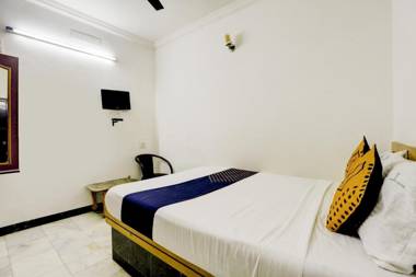 SPOT ON 76130 Jeyam Guest House