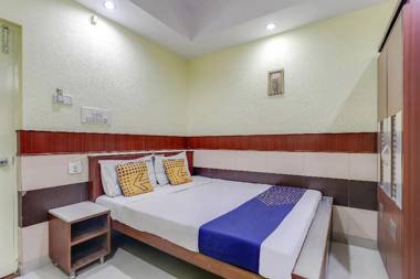 SPOT ON 77468 Kunkumam Residency