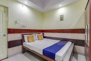 SPOT ON 77468 Kunkumam Residency