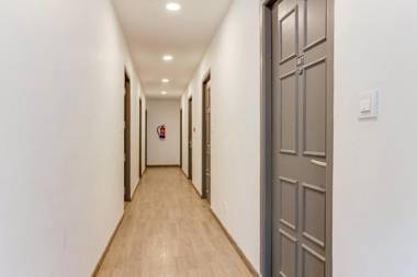 Upar Hotels Uthandi ECR