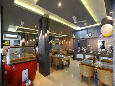 Capital O 10546 Parkway Inn