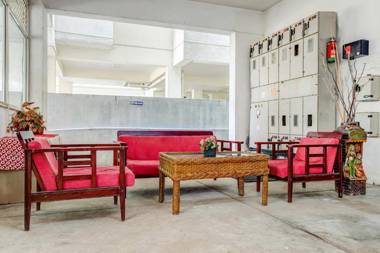 OYO Flagship 82739 Jeyam Residency