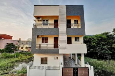 OYO Flagship 83517 Jvr Pleasant Dreams