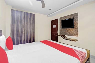 OYO Flagship 84116 Grand Residency