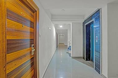 OYO Townhouse 684 Admire Suite Omr