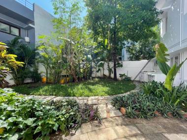 Hanu Reddy Residences - Nawab Habibullah Avenue