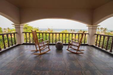 Costa Verde Luxury Seafront Villa