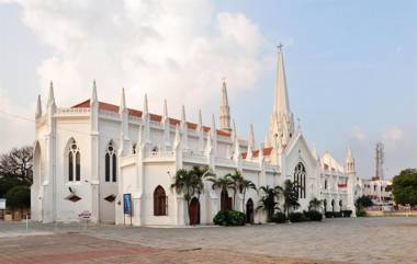 Skyry Hotels