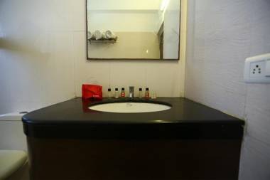 OYO Flagship 32740 KB Residency