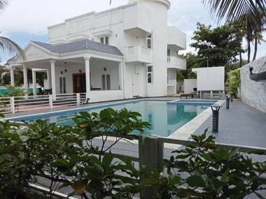 Truliv Villa Cabana