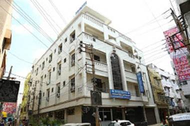 Sri Sai Krishna Deluxe Lodge