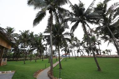 Varca Le Palms Beach Resort 