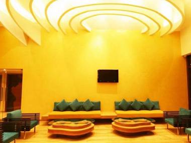 The Golden Crown Hotel