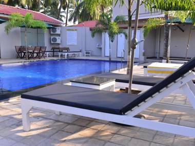 Majestic Beach Comforts