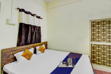 SPOT ON 90002 Hotal Ashoka